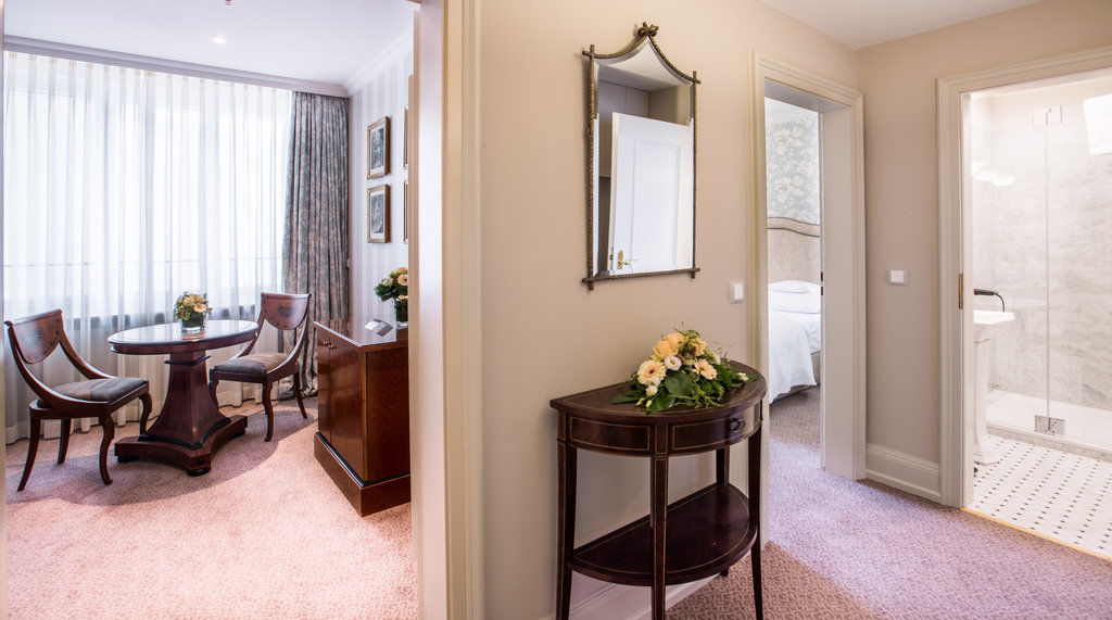 Grandhotel Hessischer Hof - Hotel Frankfurt Франкфурт на Майн Екстериор снимка