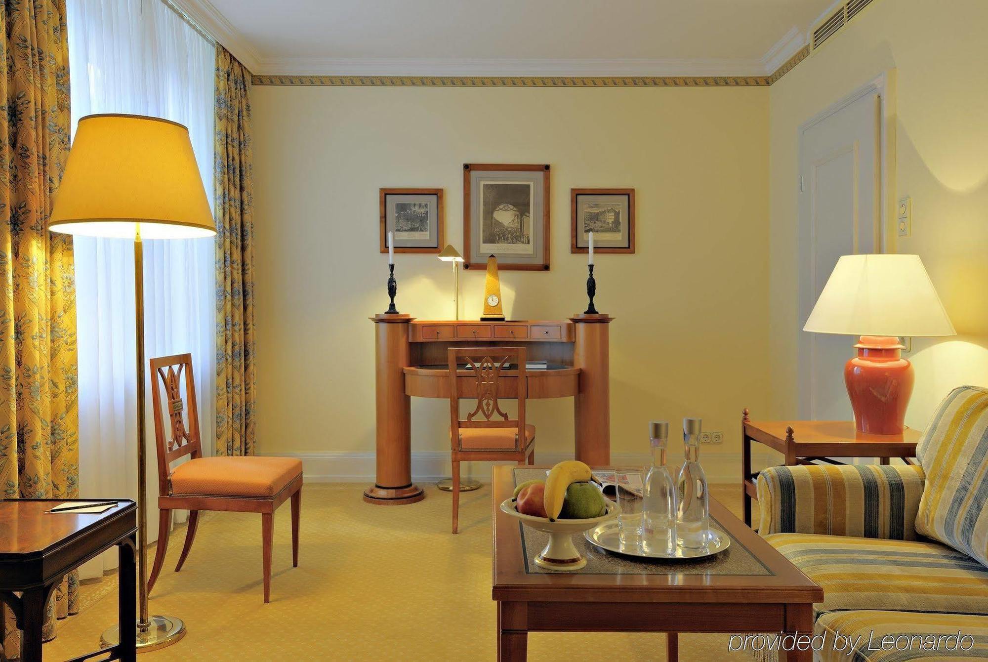 Grandhotel Hessischer Hof - Hotel Frankfurt Франкфурт на Майн Екстериор снимка