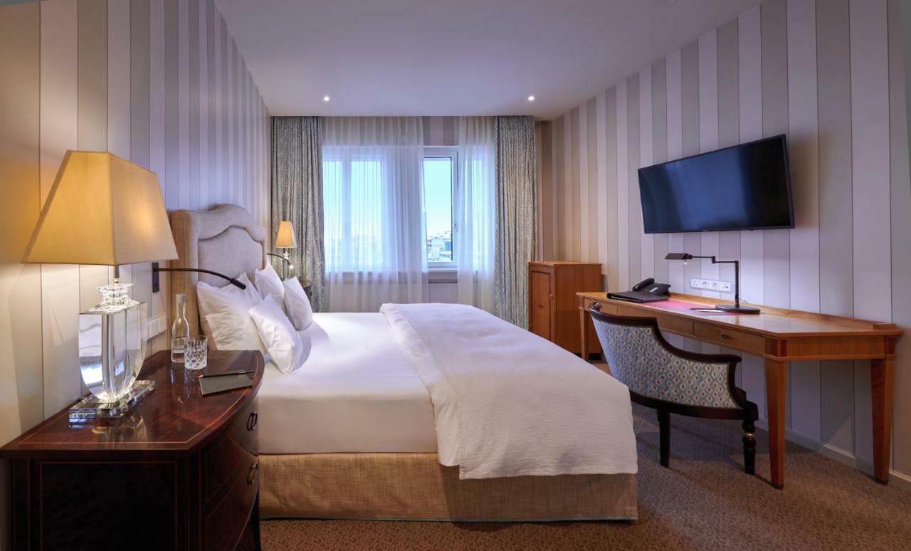 Grandhotel Hessischer Hof - Hotel Frankfurt Франкфурт на Майн Екстериор снимка